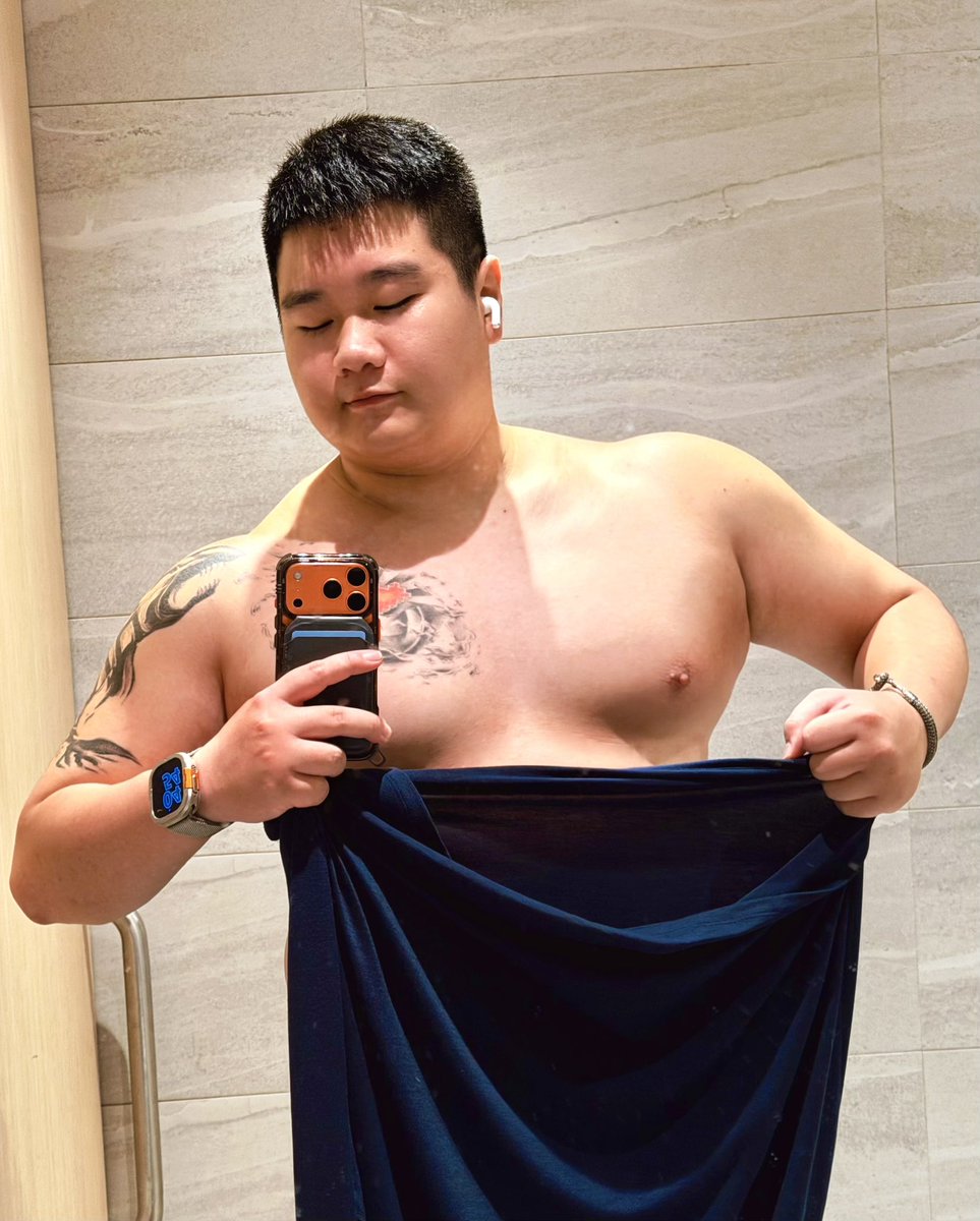 𝕾𝖍𝖆𝖗𝖐鯊魚🦈🐻 tweet media