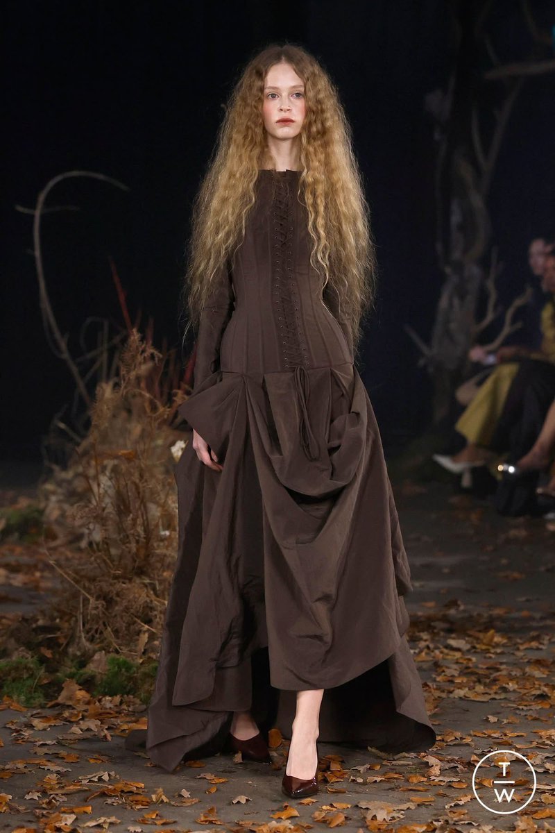 DvilCouture tweet media