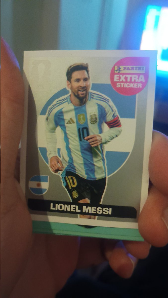 urielgerstein's tweet photo. @lm_9991 @FinoYossen Vale algo? Me tocó con un sobre de regalo de mc https://t.co/XVH8nUgK6J
