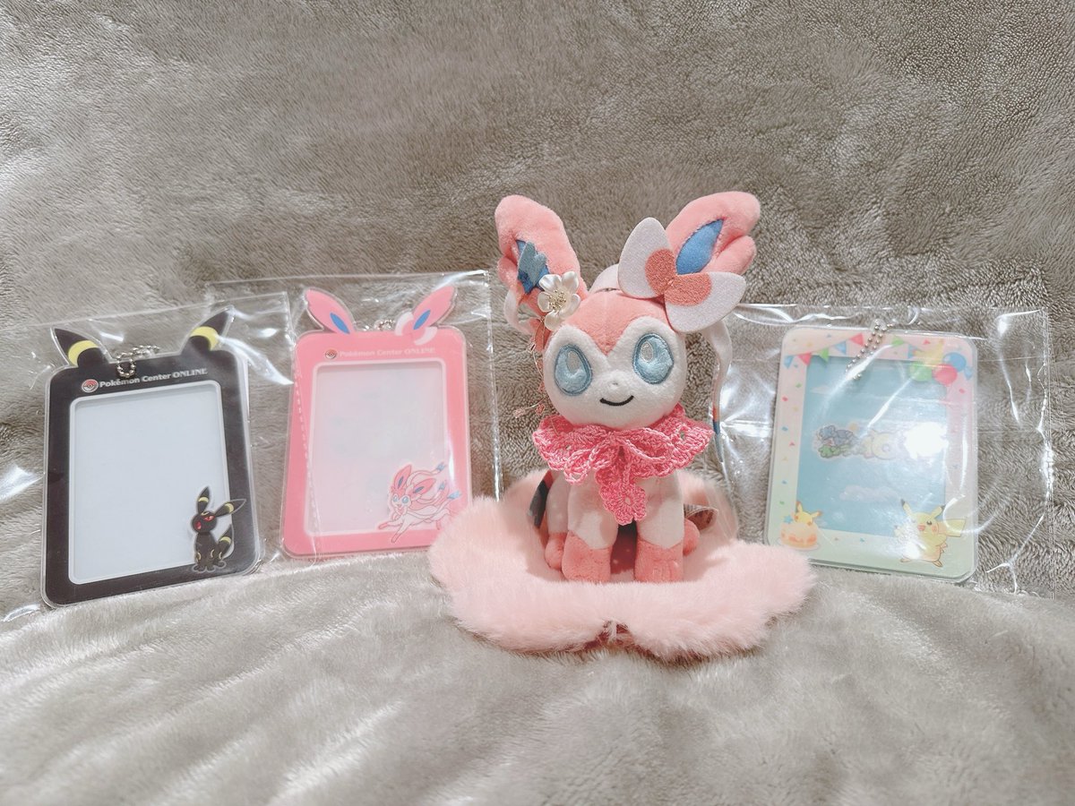 ポケセンオンラインのワクワクミニゲーム A賞のアクリルカードケースが