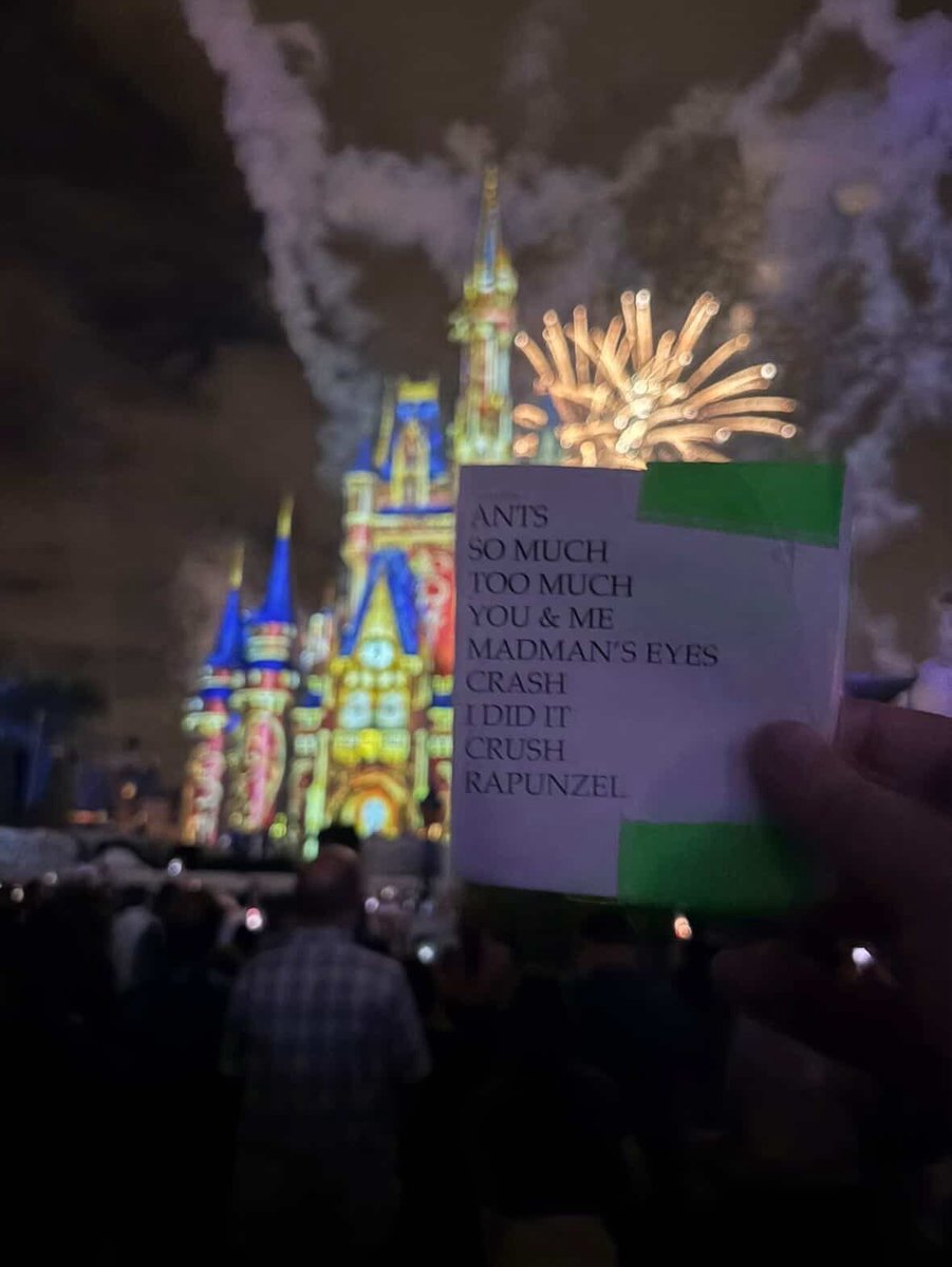 DMBGorgeCrew's tweet photo. Magical night! 

📷 @Devon_Bailey 

#dmb #davematthewsband #davematthews #dmbgorgecrew #dmbgc https://t.co/9CWbDUD1jt