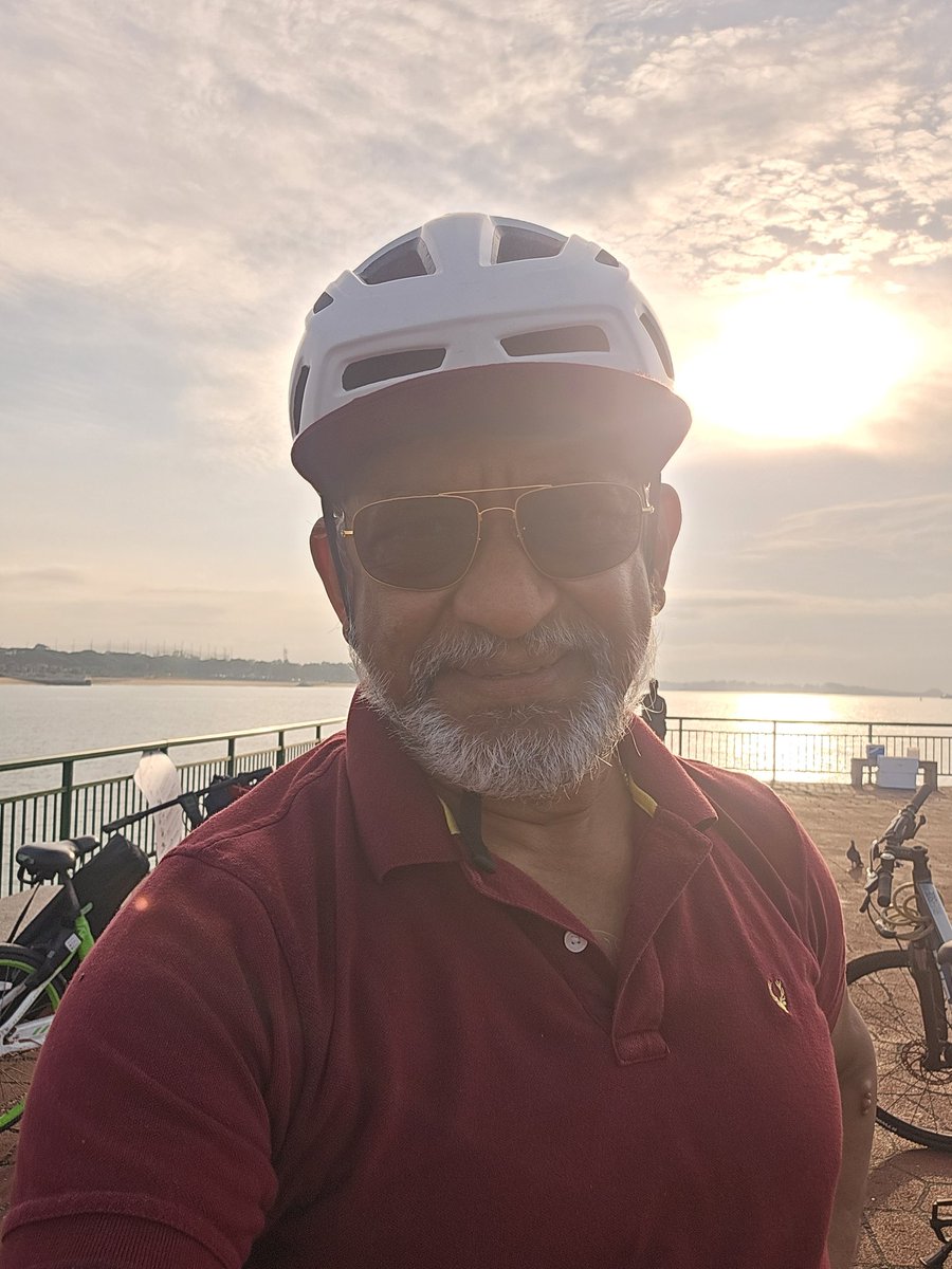 rav26051's tweet photo. @ANI Can @nitin_gadkari jee with Central and state governments work for providing safe cycle tracks across the country?
When I was a child even in Delhi the capital city, bulk of the citizens used bicycle for day to day commute. 
https://t.co/X2IObiPC4v At 71, I cycle 20+ km for.... https://t.co/TLPnZghYER