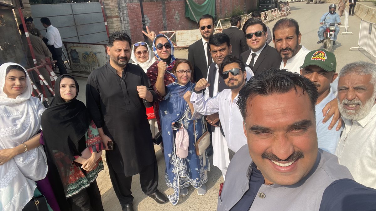 Ahtsham mustufa tweet media