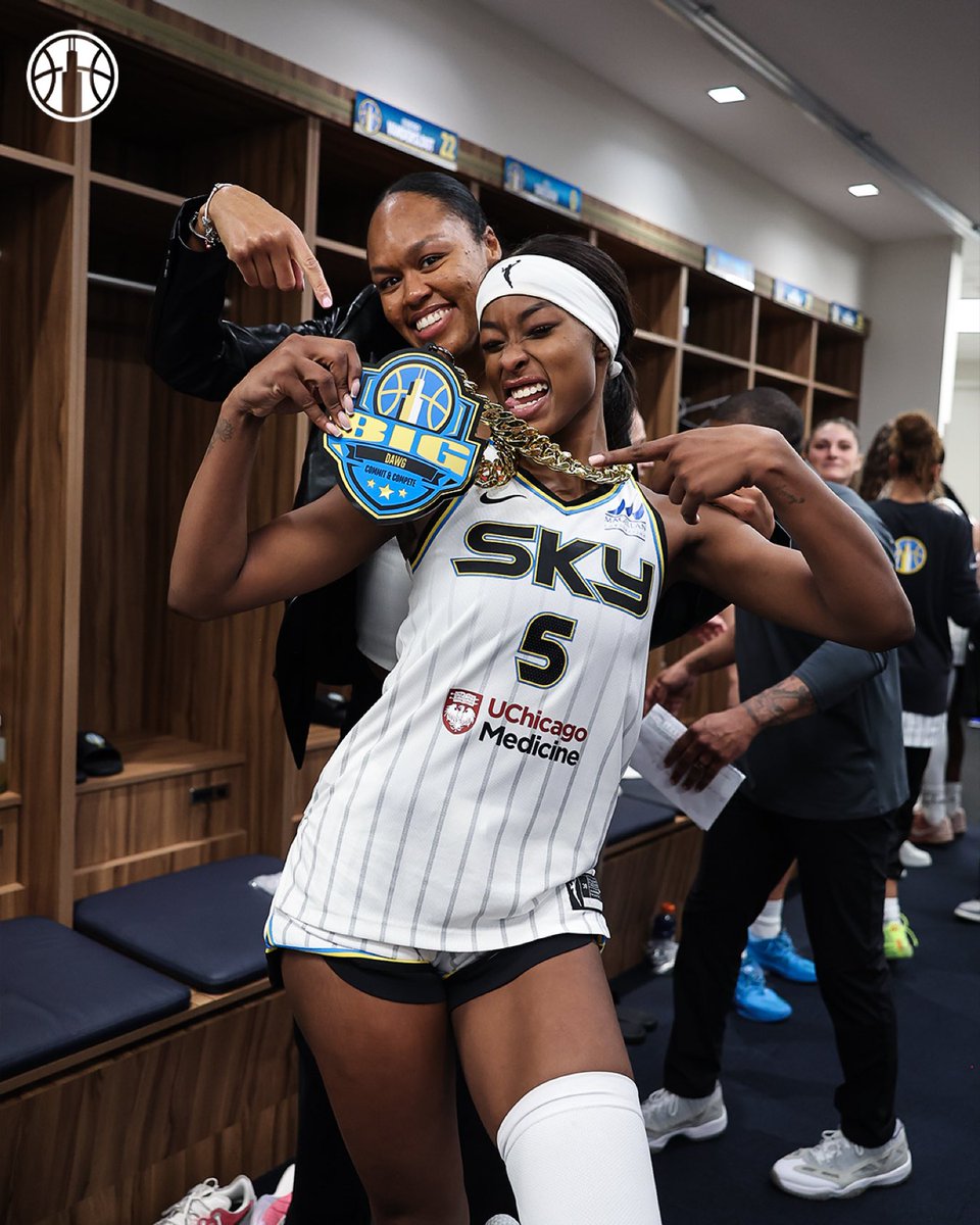 Chicago Sky tweet media