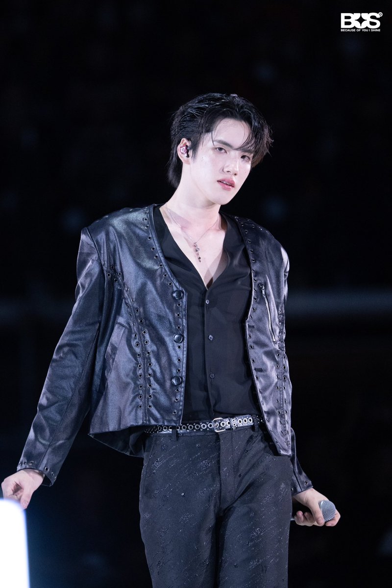 𝗄𝗁𝖺𝗈𝗁𝗈𝗈𝗈𝗆𝗆𝗆♡ tweet media