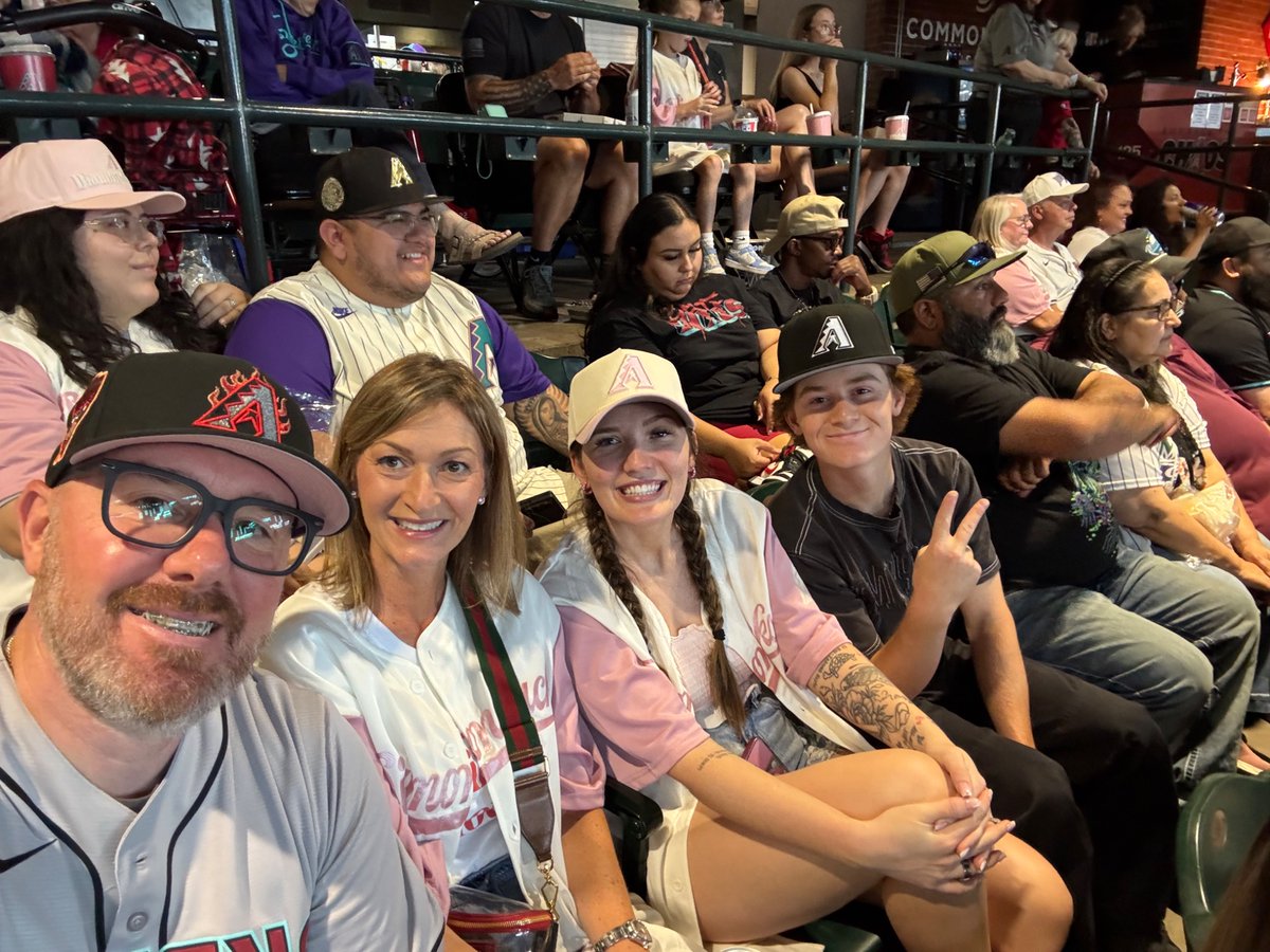 buyorrefi's tweet photo. Love  the moments and memories. Parker lettered as a freshmen in varsity baseball and the Mother’s Day W at Dbacks game. https://t.co/vfCseTDIJG