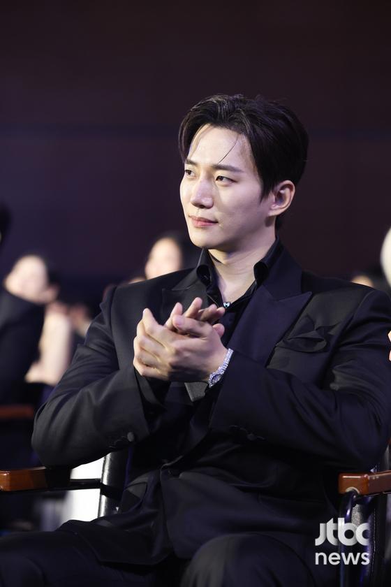 퍼스트준호 tweet media