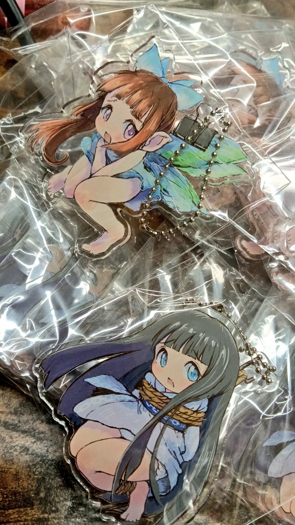 RT @66zt0WMOlsqo4Tf: アクリルきました～