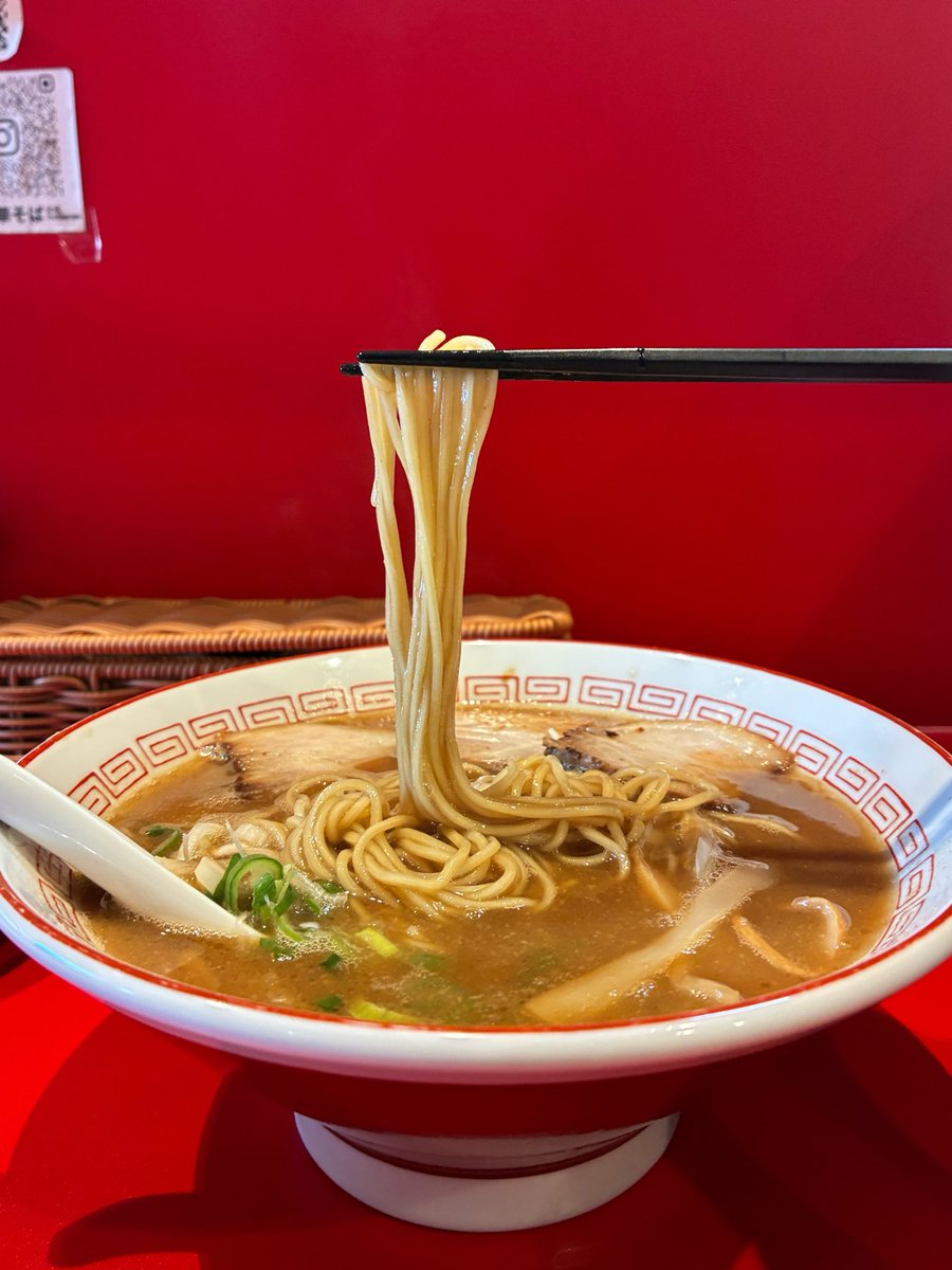 隣太郎 tweet media