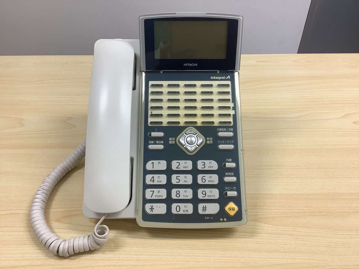 data_sos's tweet photo. 電話機が壊れました。症状は相手の音が聞こえない。ハンドセット替えてもダメで別の電話機に差し替えると聞こえるのでKT基板の故障確定。ET-iA 2008年製で長持ちしたけど入れ替えのサインですね｡日立のビジネスホンはET-iSから使ってきたので愛着あるけど趣向を変えて別のメーカーにしてみようかな https://t.co/rD088PjoLU