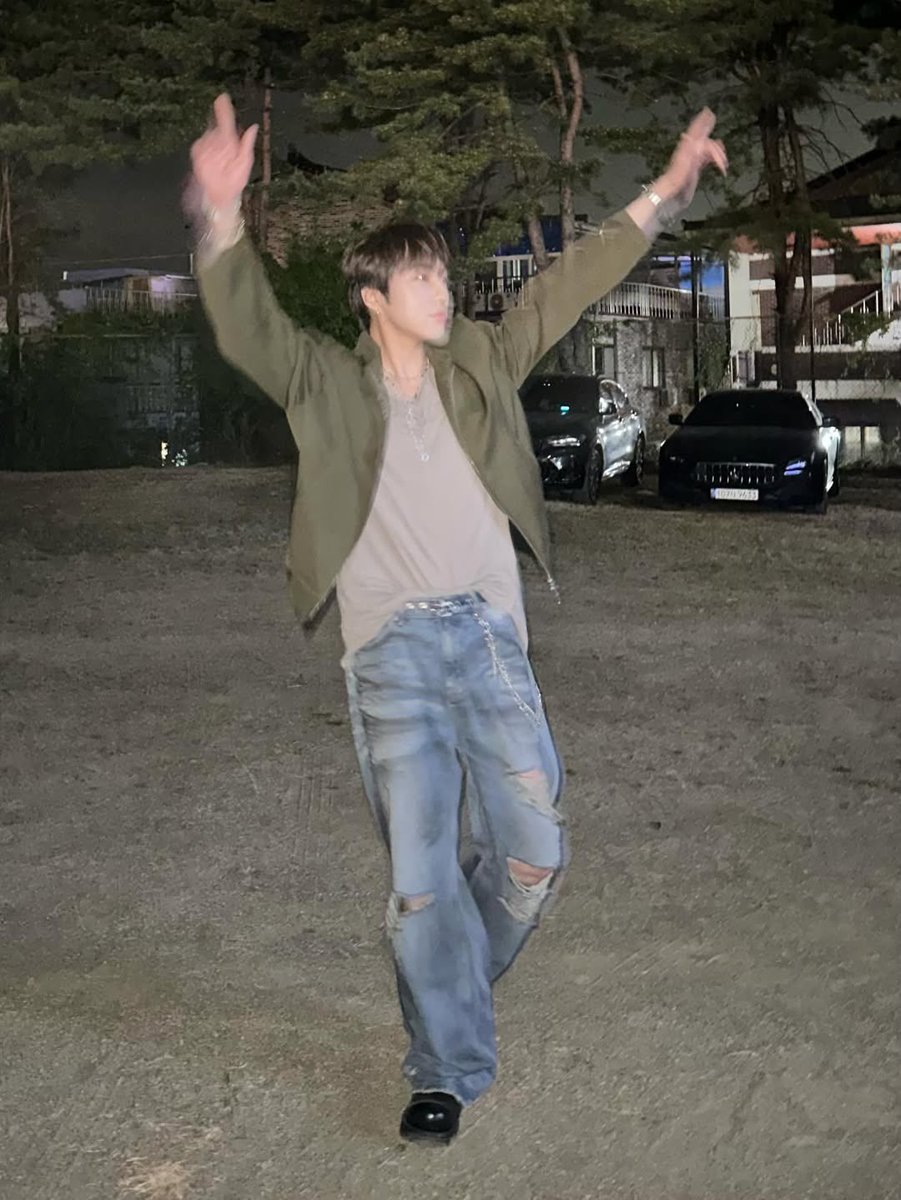 winner ootd tweet media