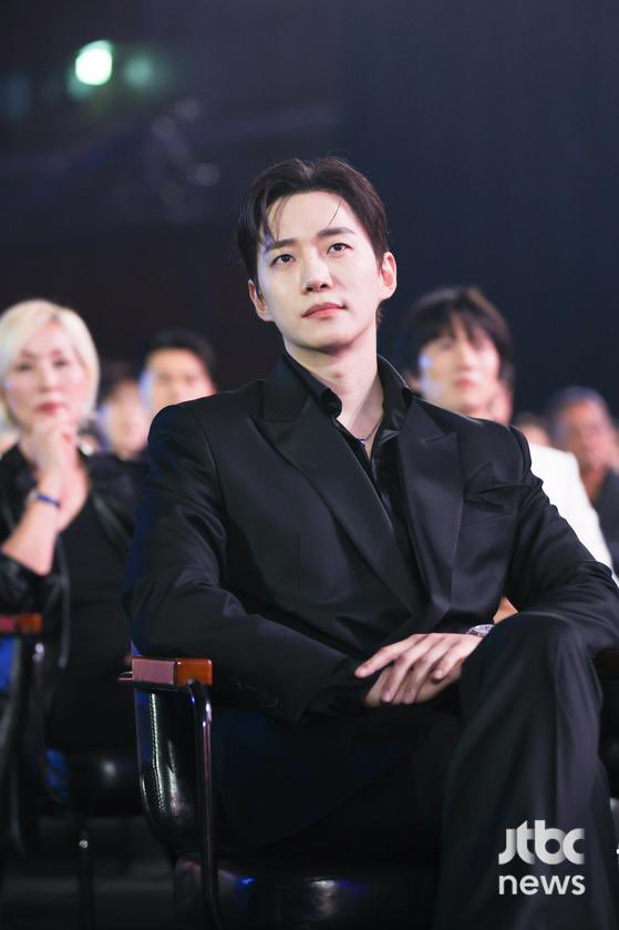 꿈잊ᰔᩚ˻˳˯ₑ🐧🦊 tweet media