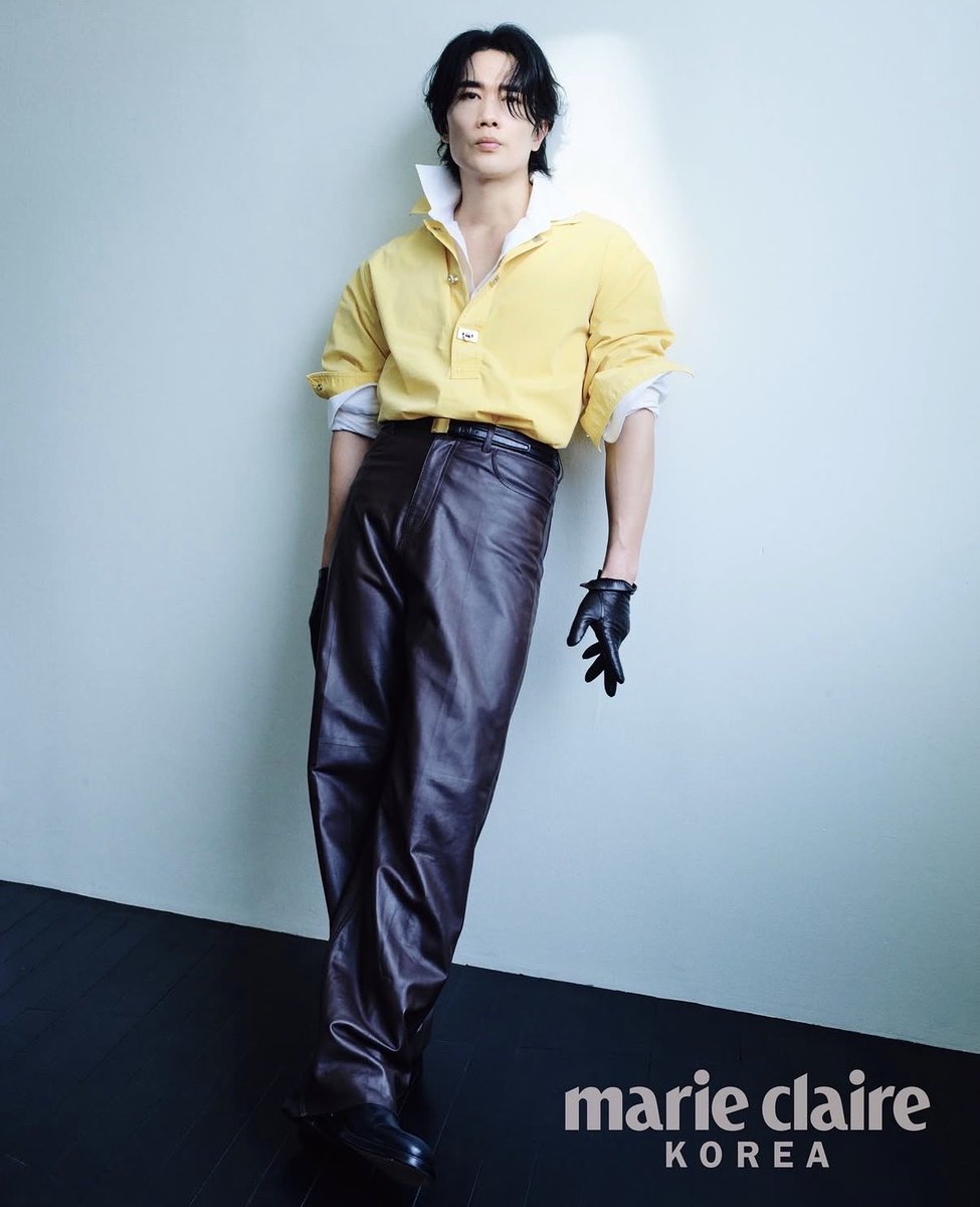 엄 tweet media