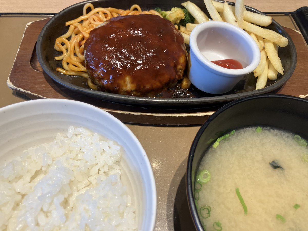 しいたけPことなるさん tweet media