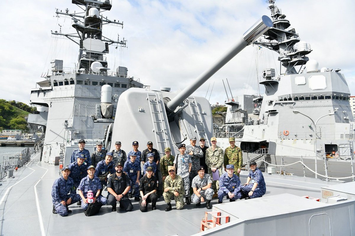JMSDF_SDF_ENG's tweet photo. Follow-up of #SailorOfTheYearWeek ! The SOY candidates and entourage made a visit to JS Ohnami followed by an ice break lunch and a ship tour to USS George Washington in the afternoon.
#NotSOYbeans #GONAVY https://t.co/9cTF1rkiHK