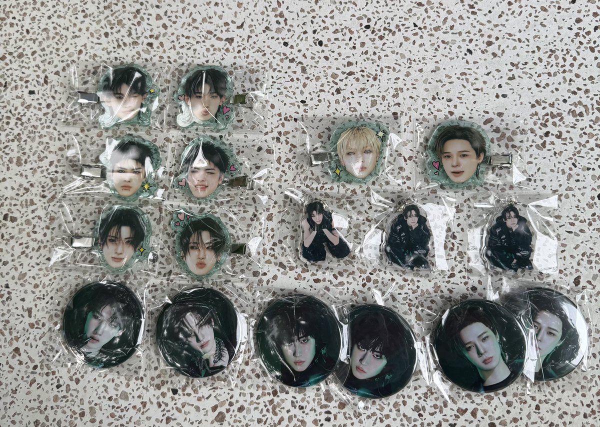 my_eons2's tweet photo. &amp;TEAM 交換 BLAZE THE WAY

譲　画像のもの
めじるし/ YUMA・JO
缶バッチ/ K・YUMA・JO・TAKI
ヘアクリップ/ K・NICHOLAS・YUMA・JO・MAKI

求　同種NICHOLAS ニコラス
（ヘアクリップ ハート ニコラス）

現地手渡し可能です。お気軽にお声がけください。

#andTEAM交換 #andTEAM_交換 https://t.co/k37emYne4b