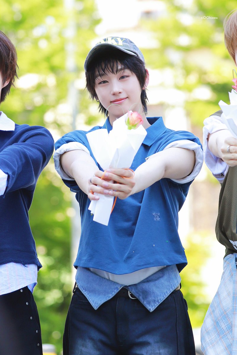 쿠키 tweet media