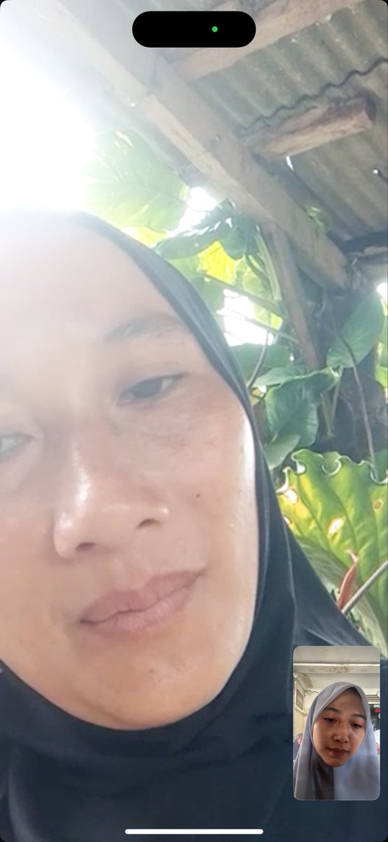 rfasalwa's tweet photo. Terkadang rumah ada pada diri seseorang, dikilometer jauh yg membuatmu ingin cepat kembali https://t.co/zBNKLmQF11