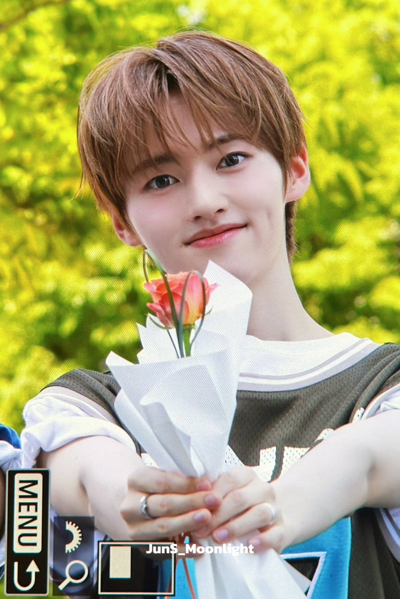 달빛 tweet media