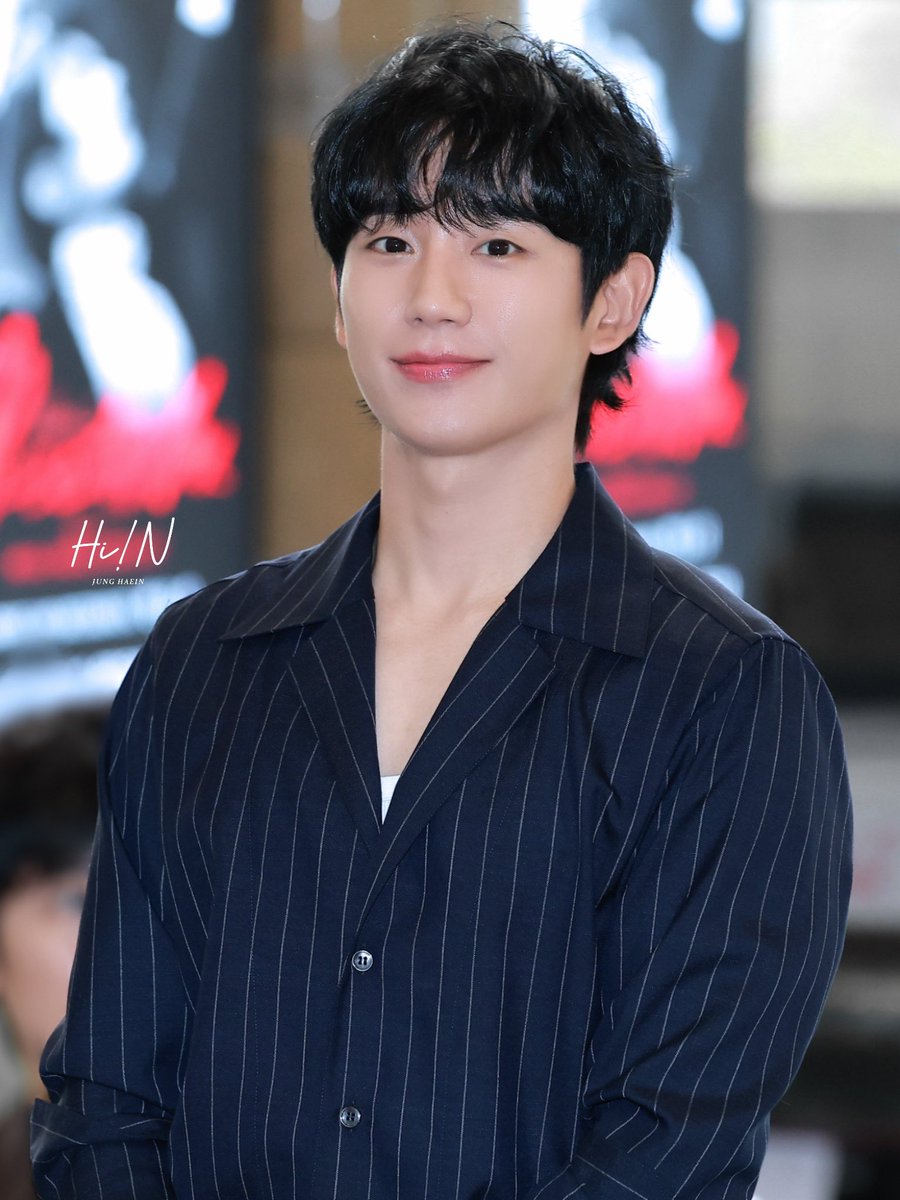 Hiin0401's tweet photo. (HQ)260514 GMP🩶

@holyhaein @dolcegabbana 

#JUNGHAEIN #정해인 #돌체앤가바나 #dolcegabbana https://t.co/YtTZYRgKhf