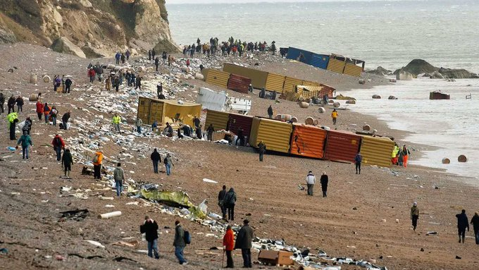 Washed Overboard 22/x On-deck containers are washed overboard, and the containers wash ...