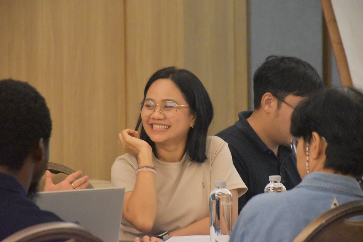 Institute for Population and Social Research tweet media