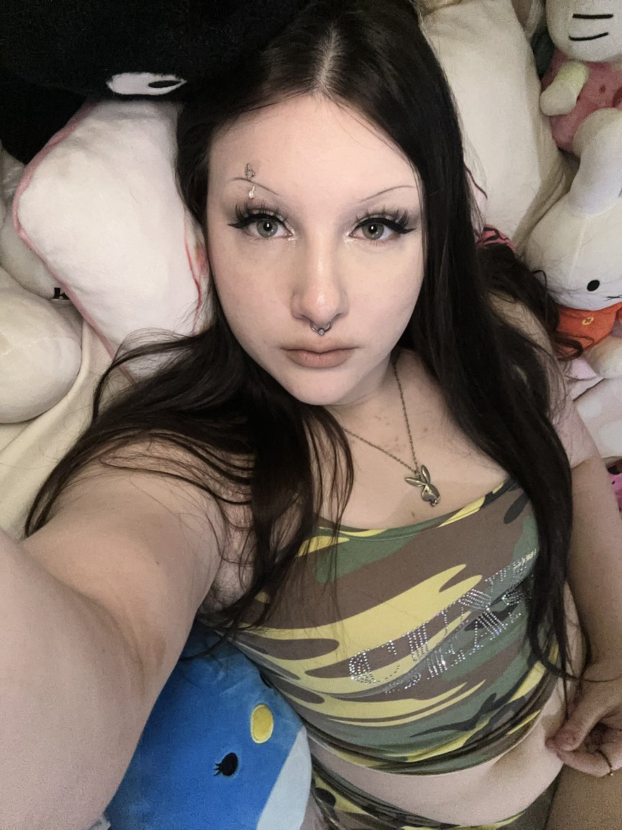 GODDESS OF THE GRAVEYARD tweet media