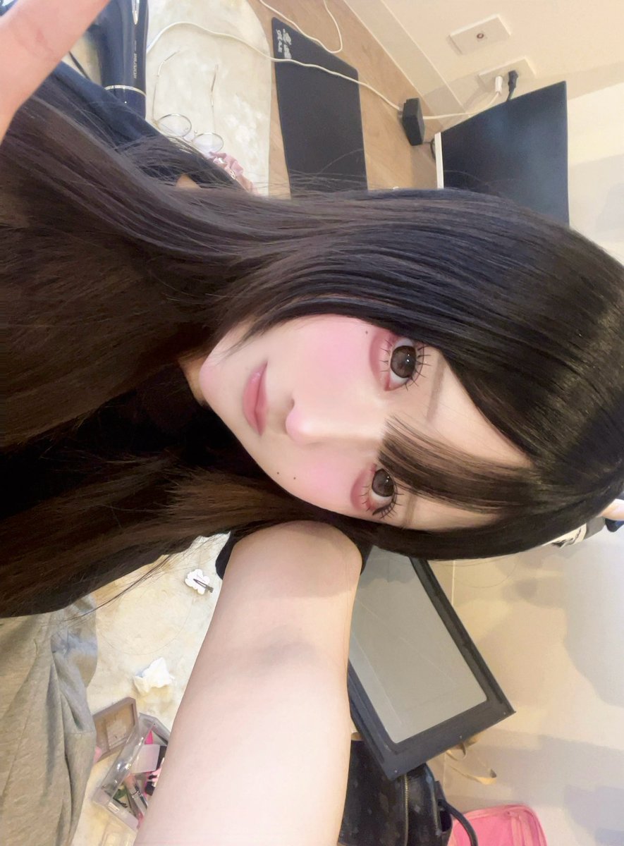 顔面 tweet media