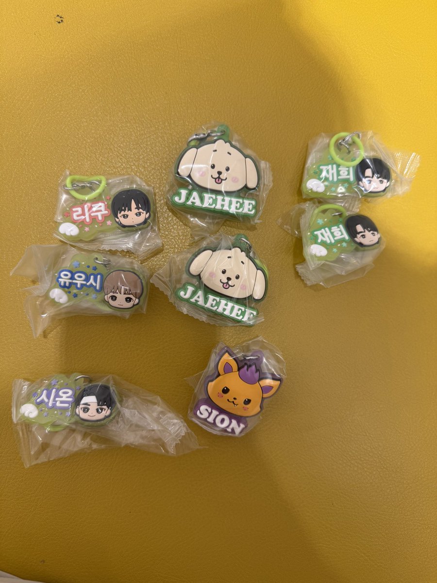 h103sm's tweet photo. NCTWISH ガチャ 譲渡 交換 NCT WISH

譲   シオン、リク、ユウシ、ジェヒ

求   サクヤ（同種）

本日横浜手渡し希望
お気軽にご連絡ください。 https://t.co/TYYFzf7AuK
