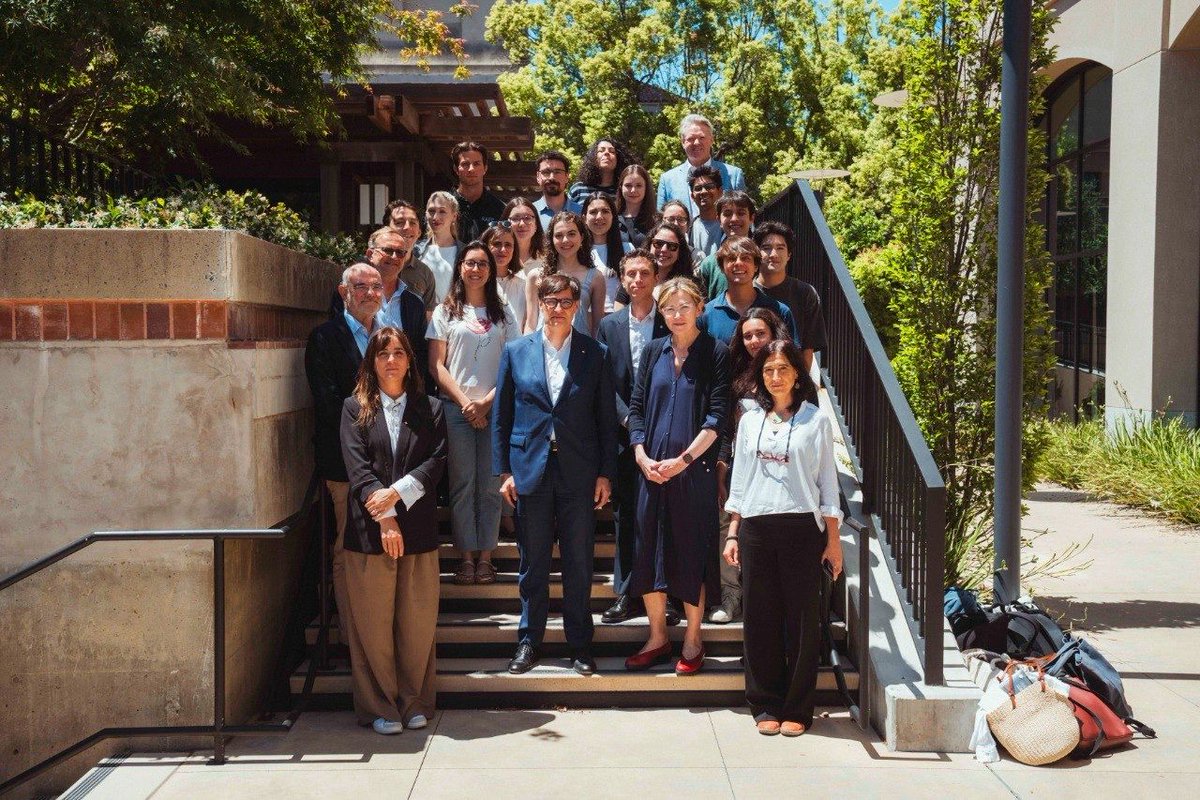 Recerca i Universitats tweet media