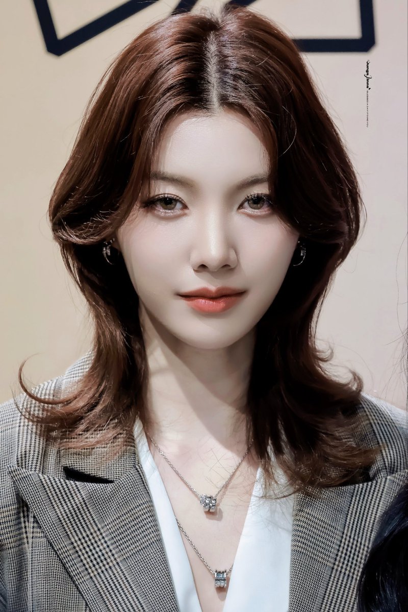 비소로 tweet media