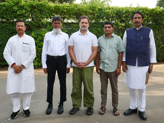 ANI_HindiNews tweet media