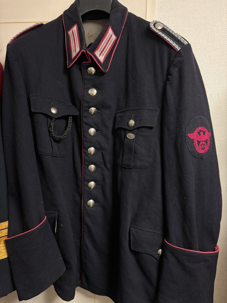 DLRG救助救命資格章戦後もあまりデザイン変わらないのですね。