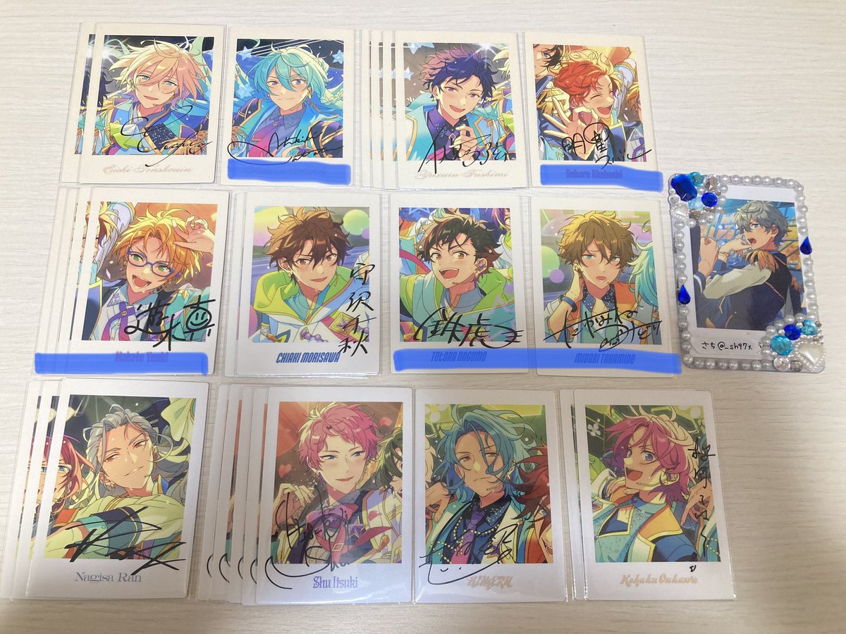 _sh97x's tweet photo. 【交換/譲渡/買取】あんスタ ぱしゃっつ 10周年

譲：英智 渉 弓弦 スバル 真 千秋 鉄虎 翠 凪砂 宗 HiMERU こはく 零 薫 晃牙 アドニス 紅郎 颯馬 維吹 なずな 司 レオ 凛月 夏目
求：同種 泉＞青線のみ定価＋送料で譲渡可

・2~◎、郵送

検索からでも気軽にお声がけください🌼 https://t.co/wLPQlUsIiF