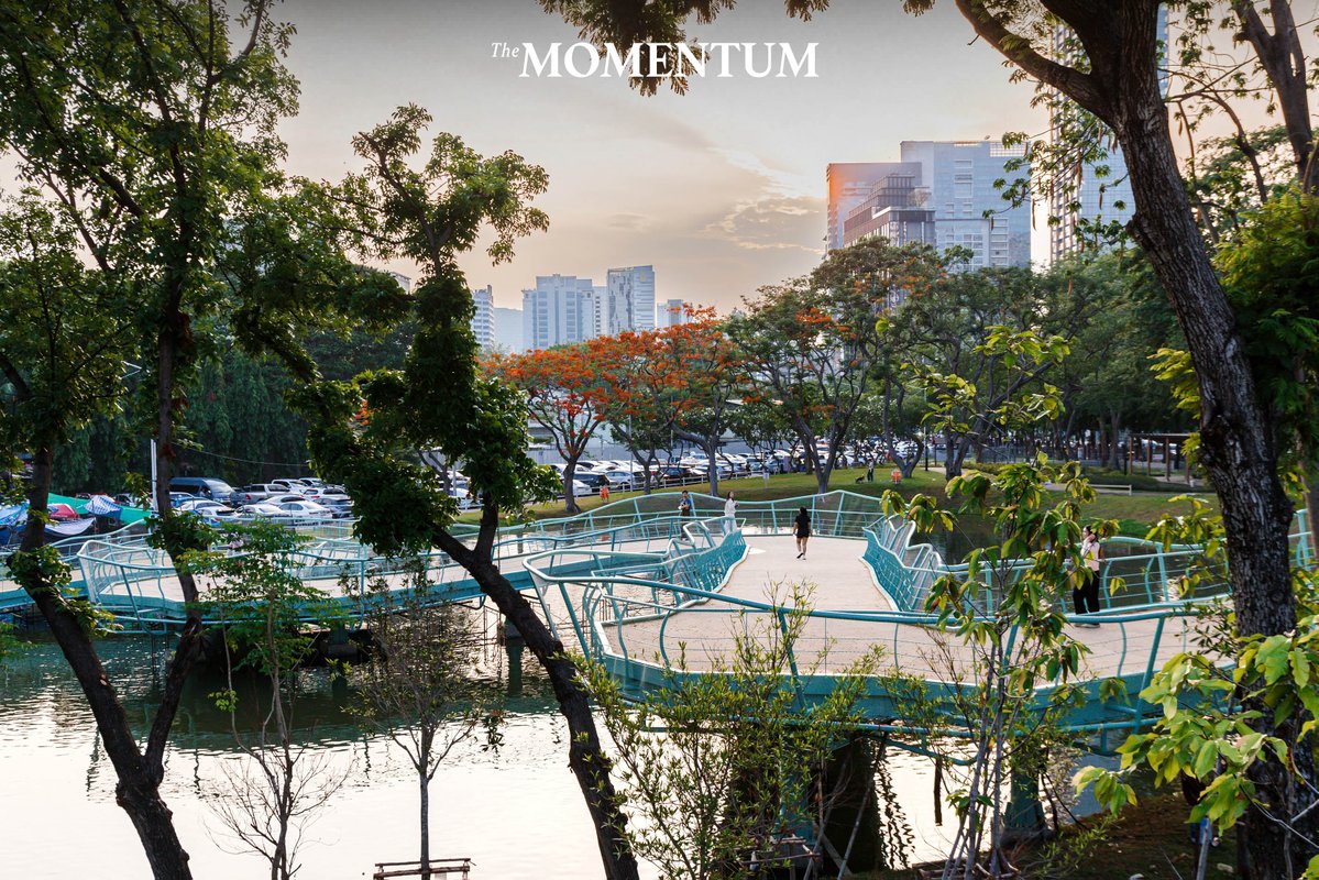 The Momentum tweet media