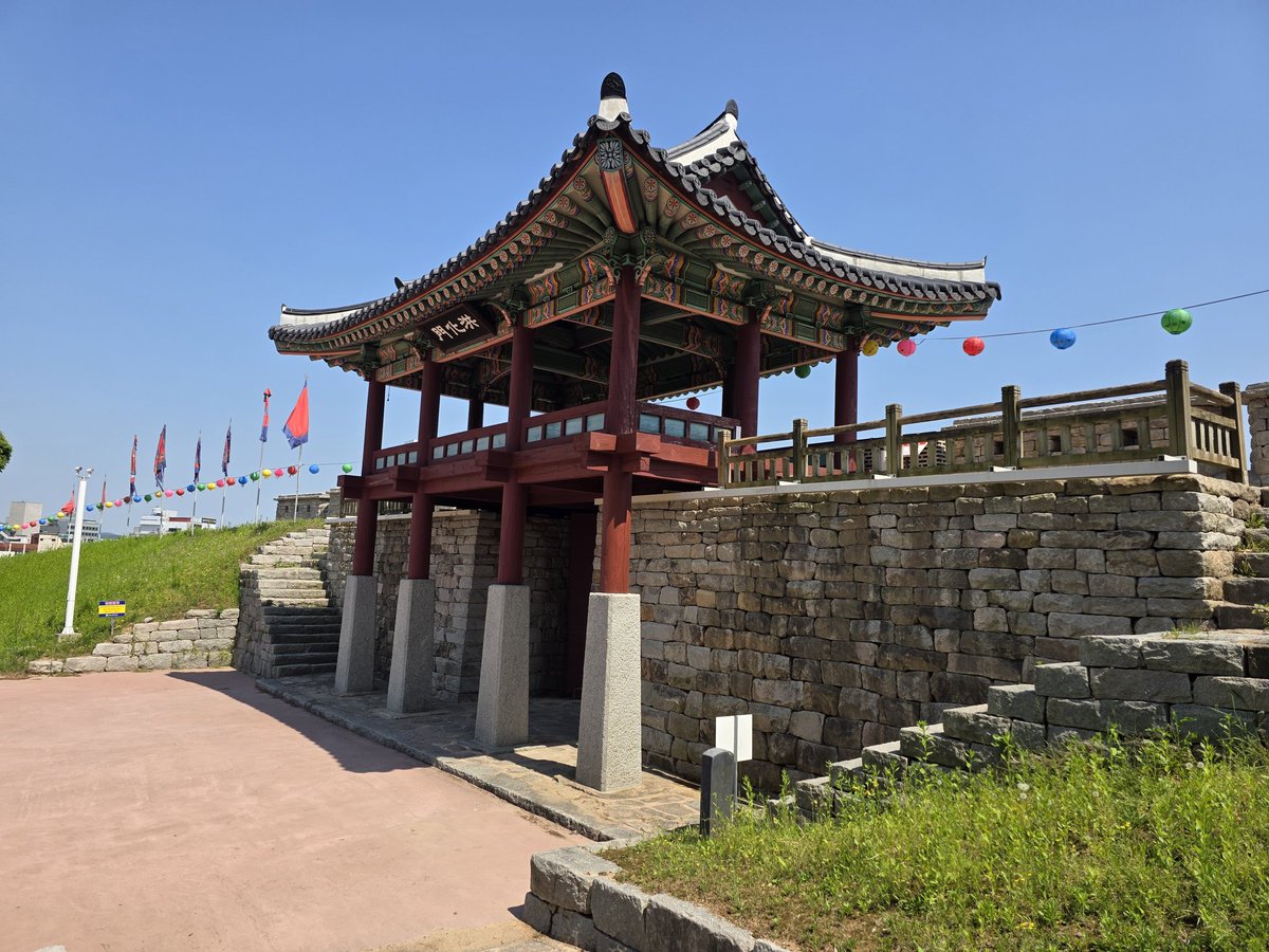 한복저장소 tweet media