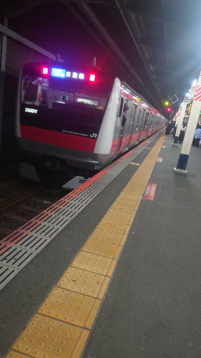 JE05T16's tweet photo. ｹﾖ103いたわ https://t.co/4HloPK1liA