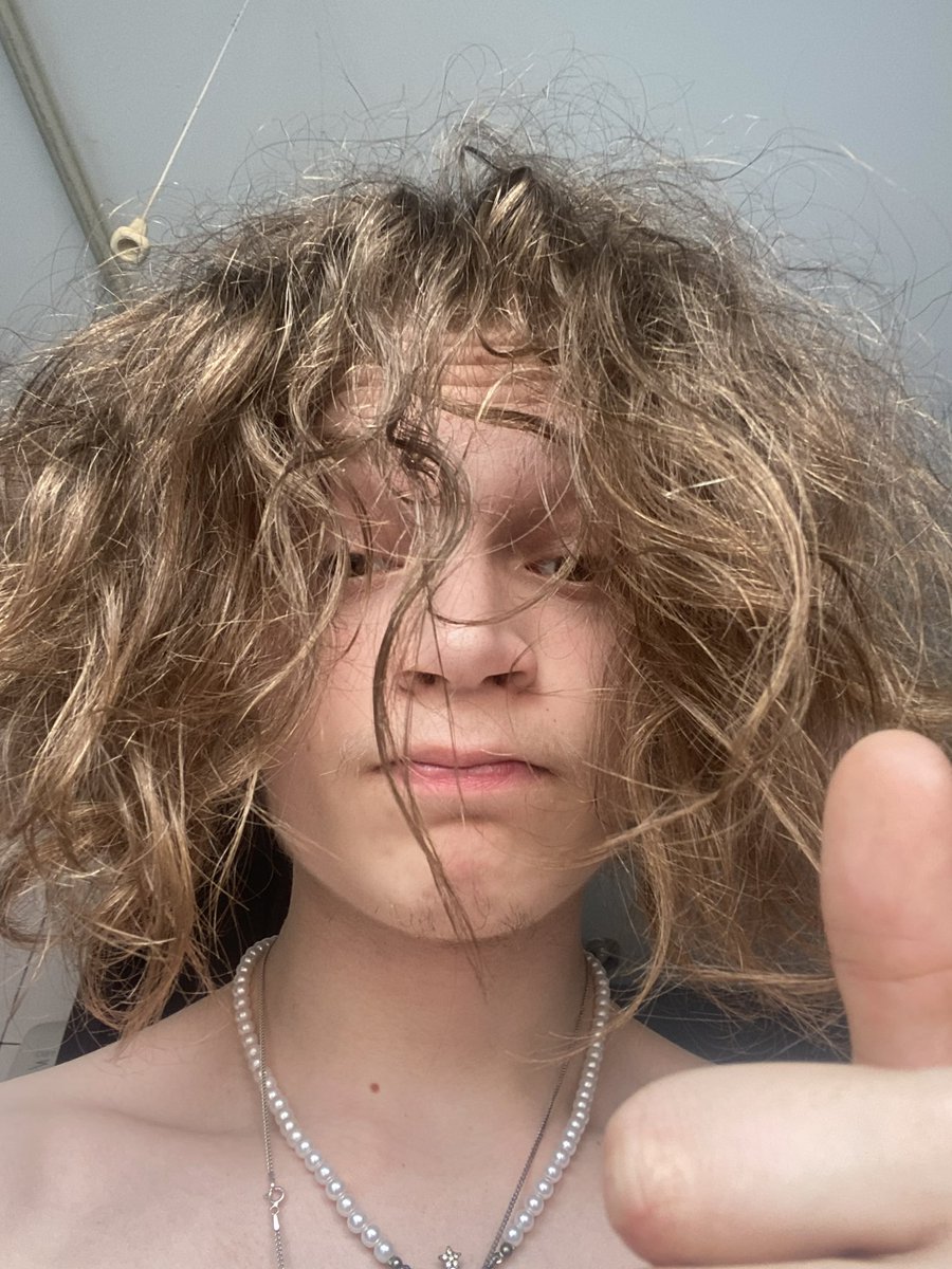 lui/rui tweet media