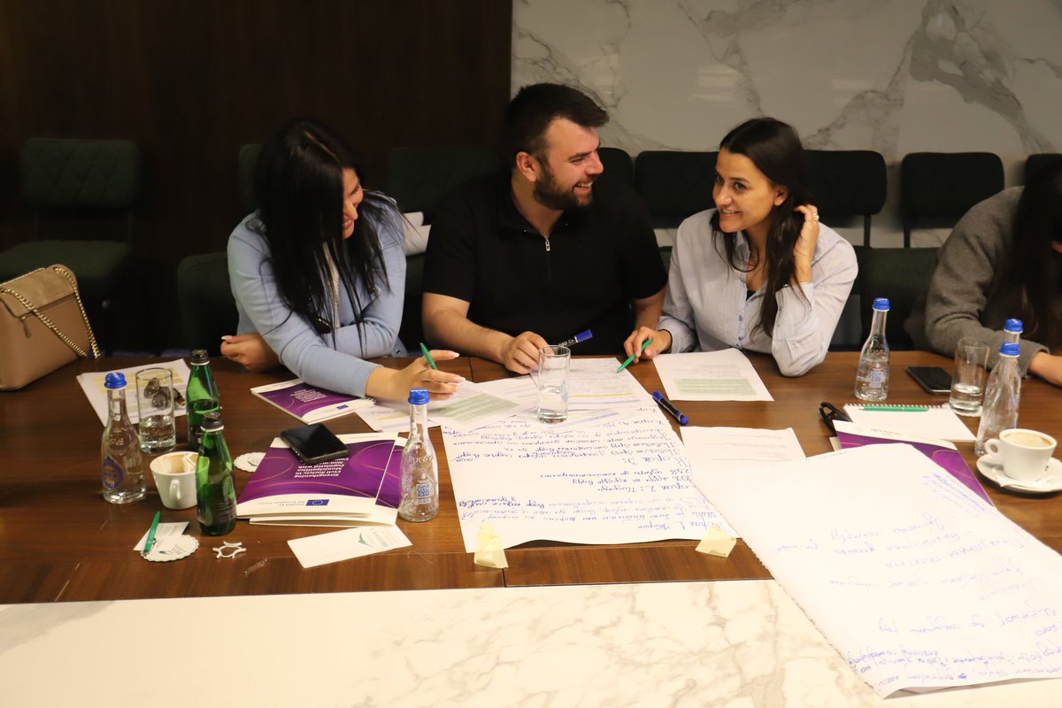 NGODomovik's tweet photo. We are building a society where every child’s rights are respected and fulfilled 🙌🏼

🗯️ Through advanced training on monitoring&amp;advocating for 👩🏼👧🏼 rights, representatives of various organizations gained new knowledge and skills for more effective action in their communities💡 https://t.co/Xgvvd6ry8W