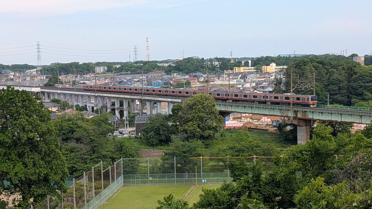 fluviahf's tweet photo. 今日は西浦和駅から新秋津駅まで歩いてきました。24では当地エリアでご活躍されている緑AG様にお声がけ頂き、ガイドを受けながら東所沢駅までご同行頂きました。導線上の興味深いお話や、以前のご勤務先が私の自宅の近隣との事から良く知っている青AGの話題も有り楽しい一時でした。 https://t.co/xT6y8gJntd