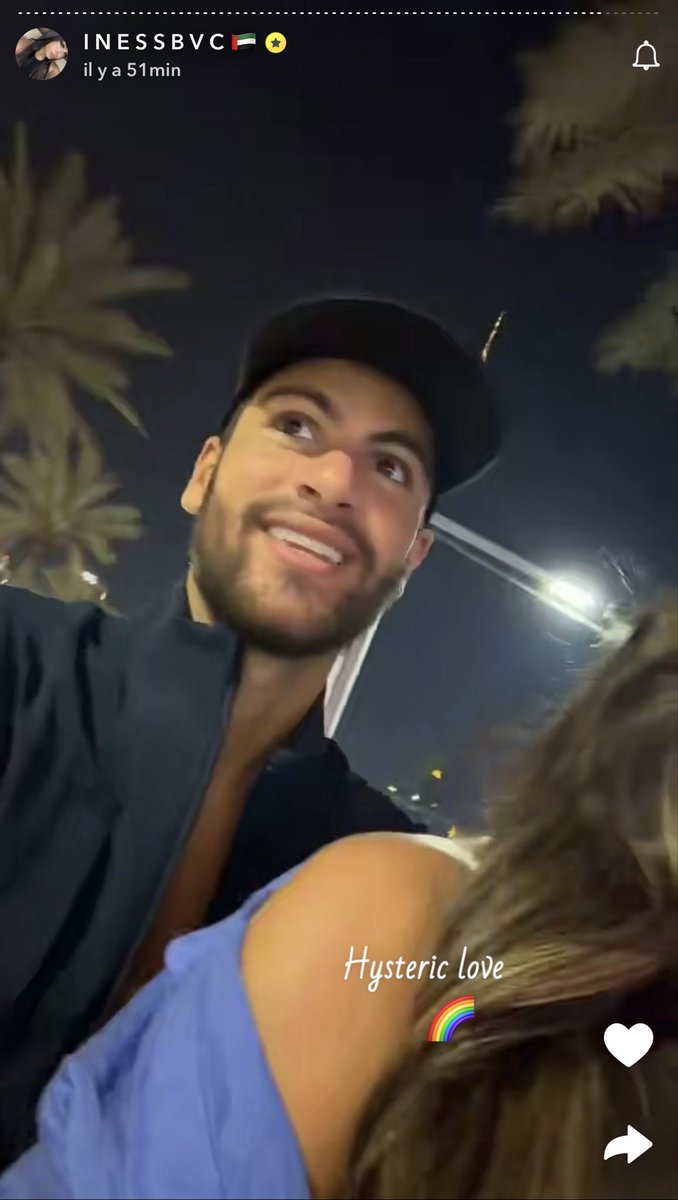 Lovexoxo75's tweet photo. «  hysteric love » mdrrr alors que le mec est venu sur dubai avec une meuf t’es juste une imbecile c’est grave #InesBvc 
Il ce tape un délire sur elle et elle y crois 🤦‍♀️ https://t.co/dSdU7yx1n0