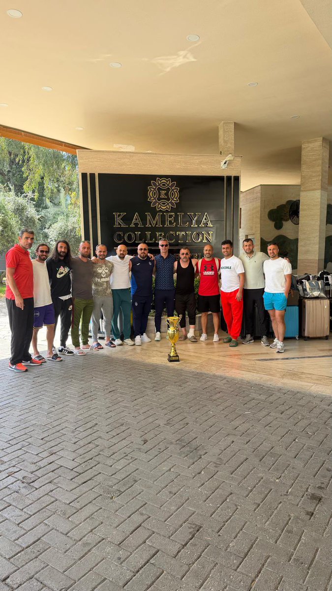 glidalilar's tweet photo. TRABZON GLİDA FC, Antalya’da kupayı kaldırdı. 🏆

Antalya Kamelya Otel’de düzenlenen 9. MASVEP Kupası’nda başarılı bir performans ortaya koyan temsilcimiz, final karşılaşmasında Kayseri efsane yi 3-2 yenerek turnuvanın şampiyonu oldu. https://t.co/UtQ9GvMyYD