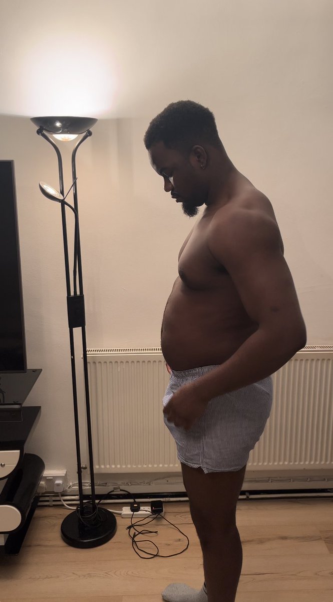 JelzFitness's tweet photo. Looking to shed fat and build muscle?  

Focus on heavy lifting and eating clean. 

Stay consistent and disciplined. https://t.co/Jt0GXJ8wI8