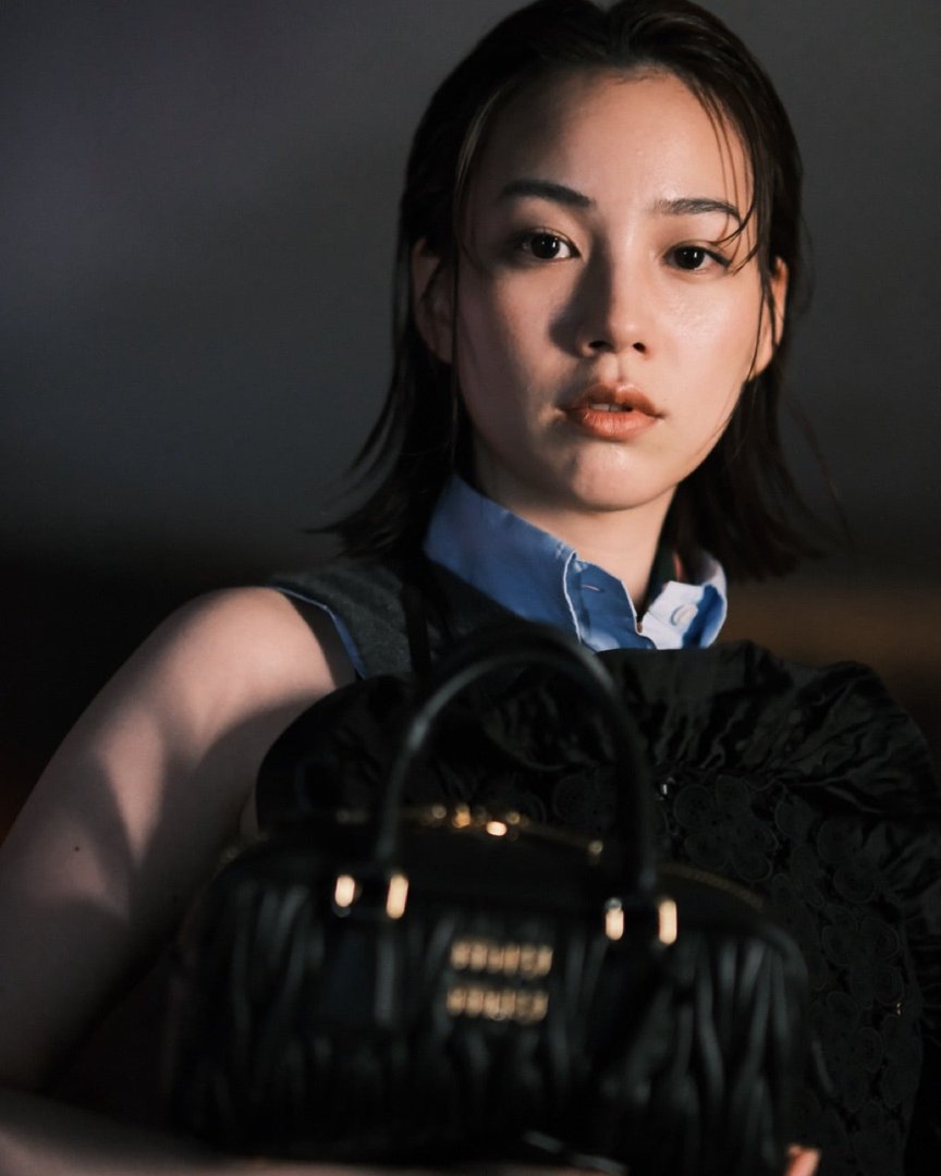 RBBTODAY's tweet photo. のん、洗練されたmiumiuコーデ披露！「やっとお会いできた」齋藤飛鳥とのツーショットも公開
https://t.co/zMbraYaCa3

#のん #齋藤飛鳥 https://t.co/Cko94rZS9C