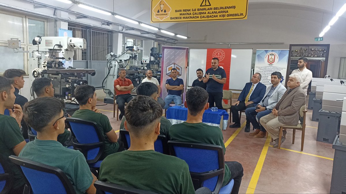 TarsusMtal's tweet photo. DAHİMERSİN Projesi kapsamında okulumuzda gerçekleştirilen “CNC Operatörlüğü Öğrenci Seçimi ve Sektör Buluşması” programında sektör temsilcileri, öğretmenlerimiz ve öğrencilerimiz bir araya geldi. Altunorak Makine  ve Kolaman firmalarının aktardıkları bilgi için teşekkür ederiz.🙏 https://t.co/32sFKE5xgm