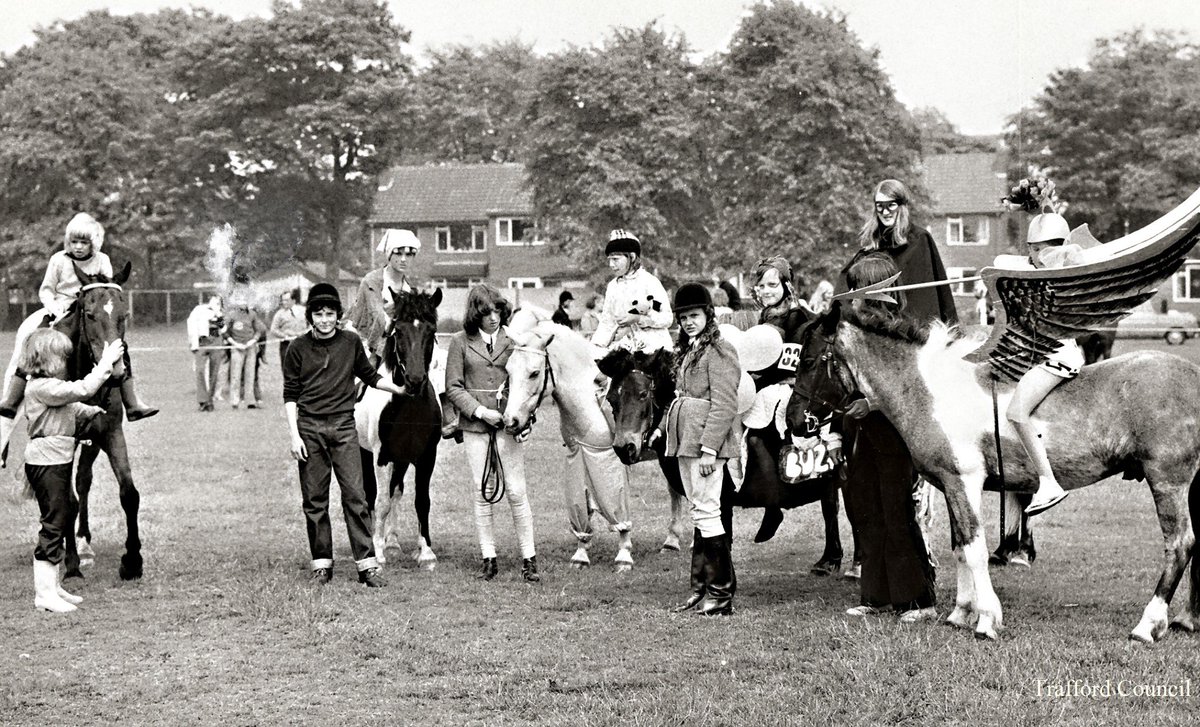 TraffordArchive's tweet photo. Image of the Week
Urmston and District Riding Club; ponies and riders at their Annual Show, 1973.
Trafford Local Studies collection, cat. ref. TL1124
#urmston #flixton #davyhulme #ridingclub #horse #pony #localhistory #photograph https://t.co/IpVbJjSxu2