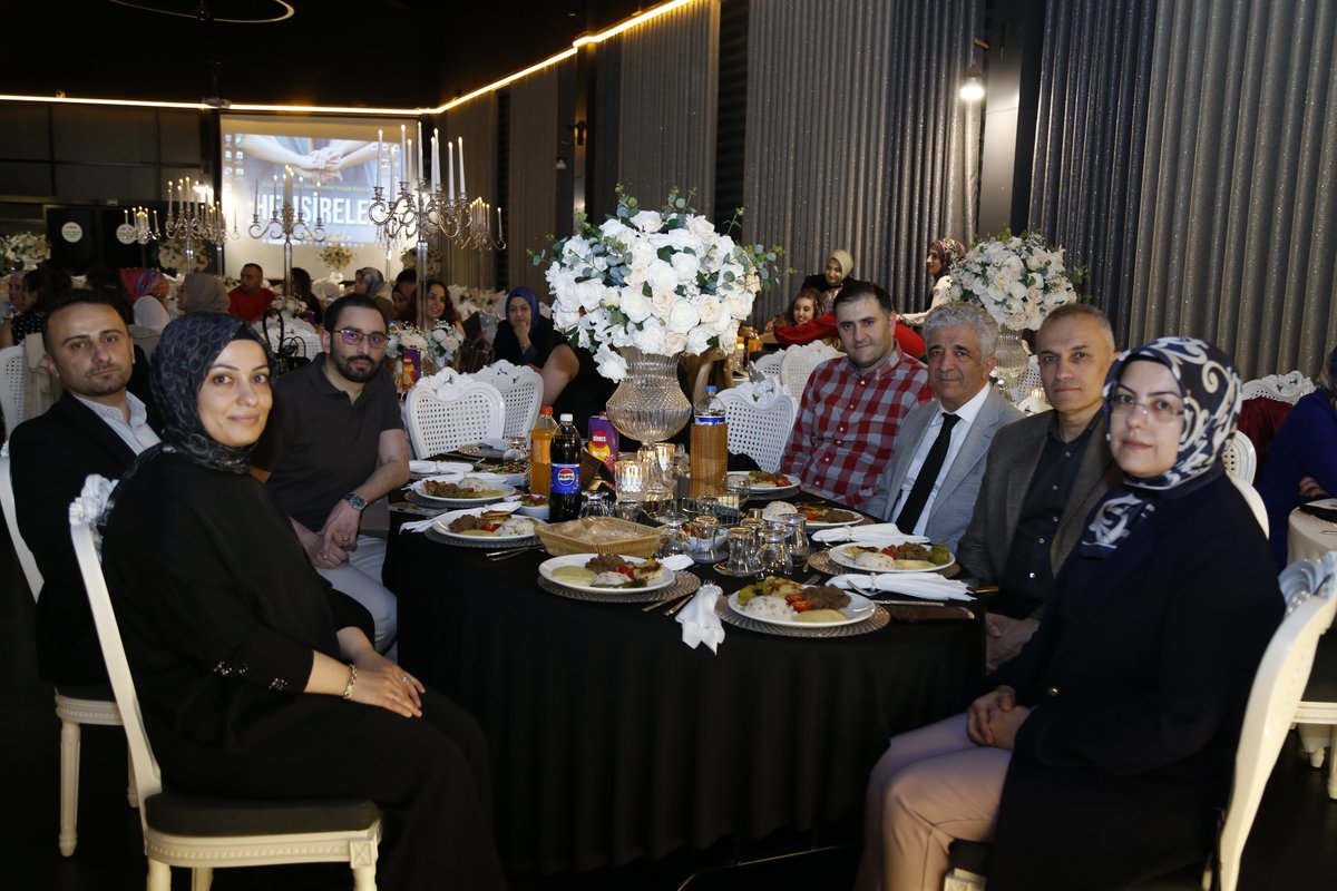 ataunihastane's tweet photo. Hemşireler Günü’nde Anlamlı Bir Gece: Emekleriniz İçin Teşekkürler https://t.co/qZevPfilei