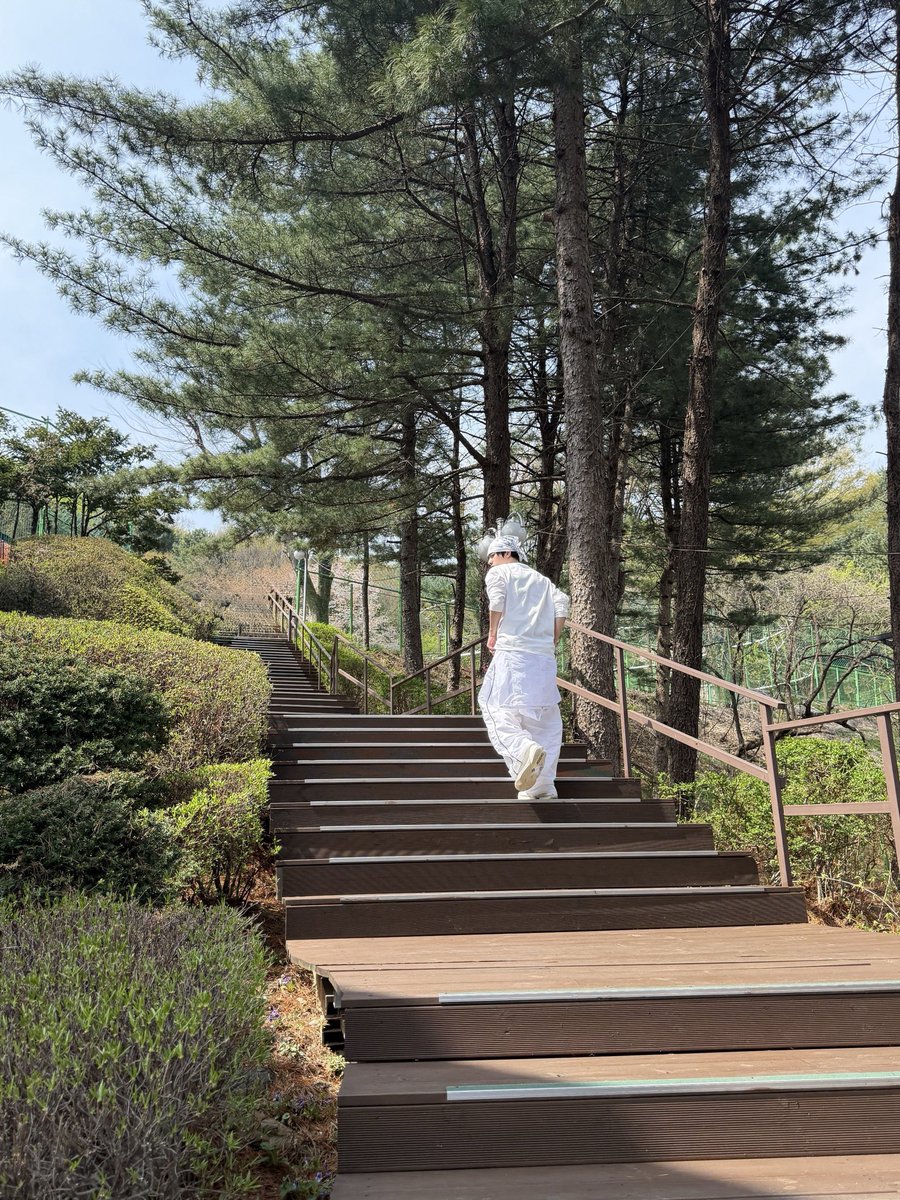 쿤.. tweet media