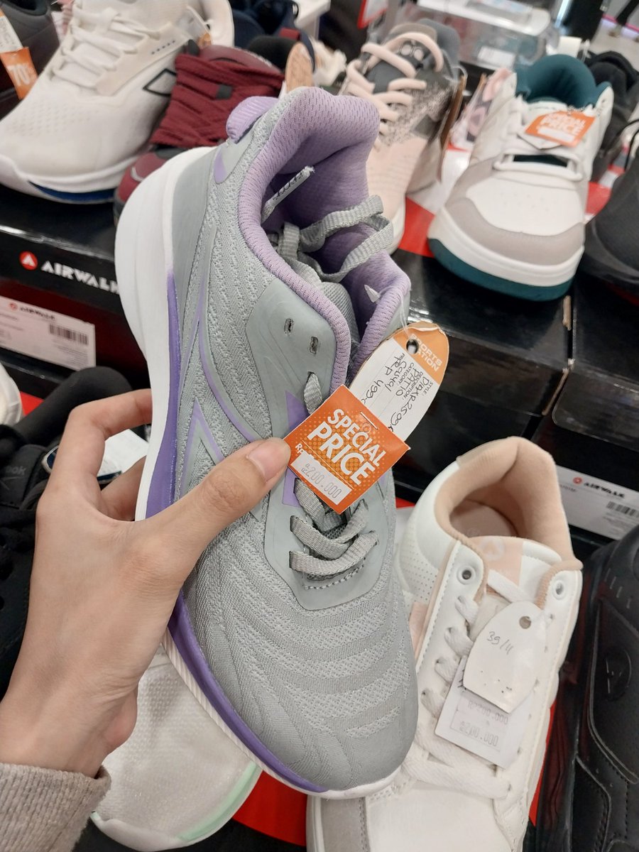 jyekshim's tweet photo. hai bub👋🏻 aku open jastip sportstation up to 80% lagi nih. barangnya gabanyak soalnya udah pada sold (kalah gercep)😭 sistem jastip masih sama kaya sebelumnya yaa, real testi boleh cek shopee: https://t.co/0szbdAXD3j
join channel biar ga ketinggalan info😗 https://t.co/InDXmWfISw https://t.co/5ixrZUhcjV