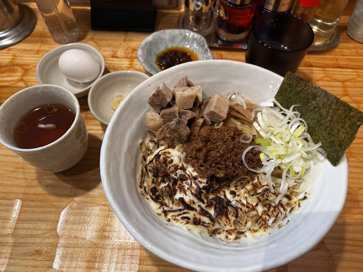 あかいの tweet media